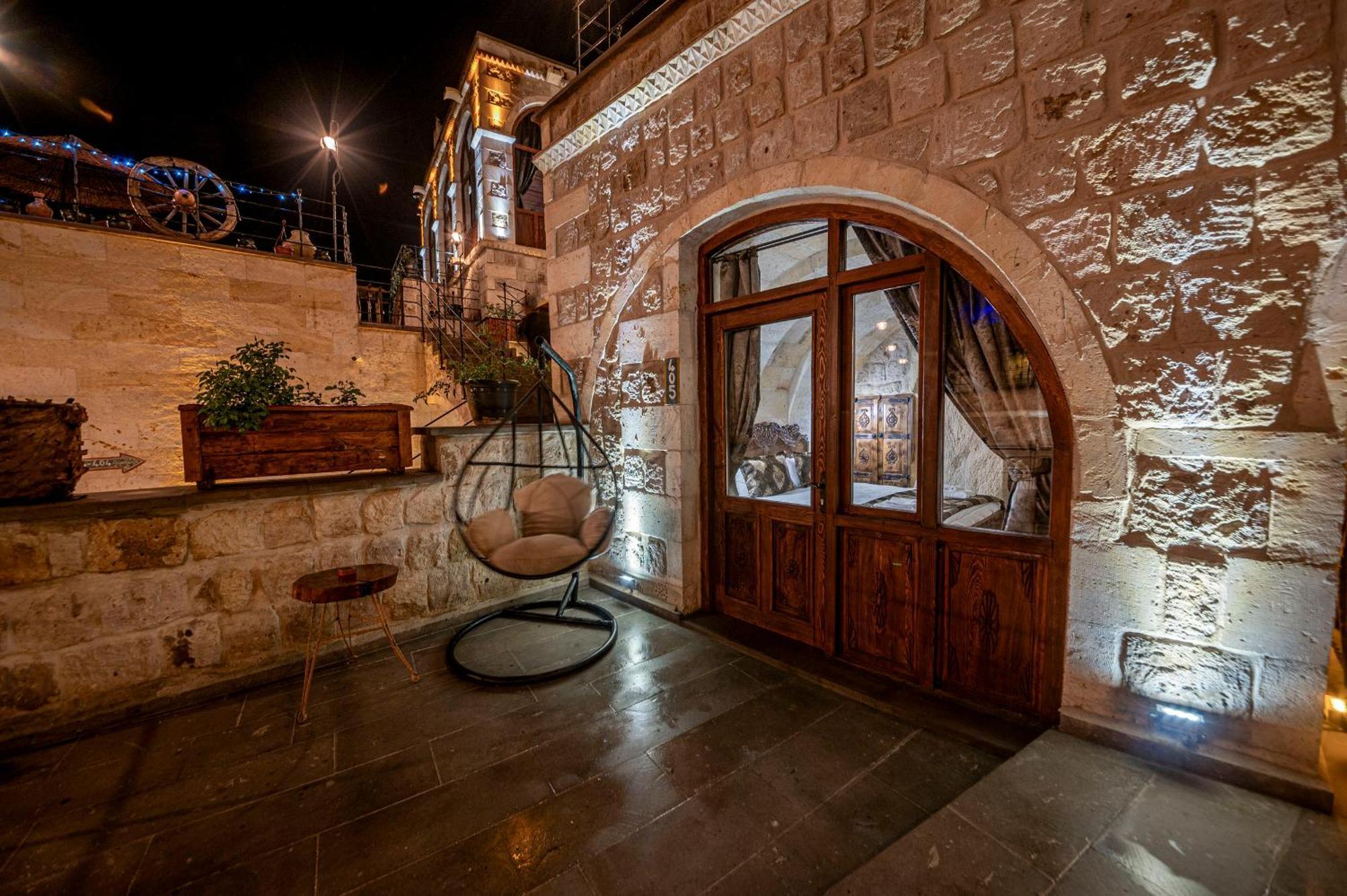 Hotel Capp Royal Cave